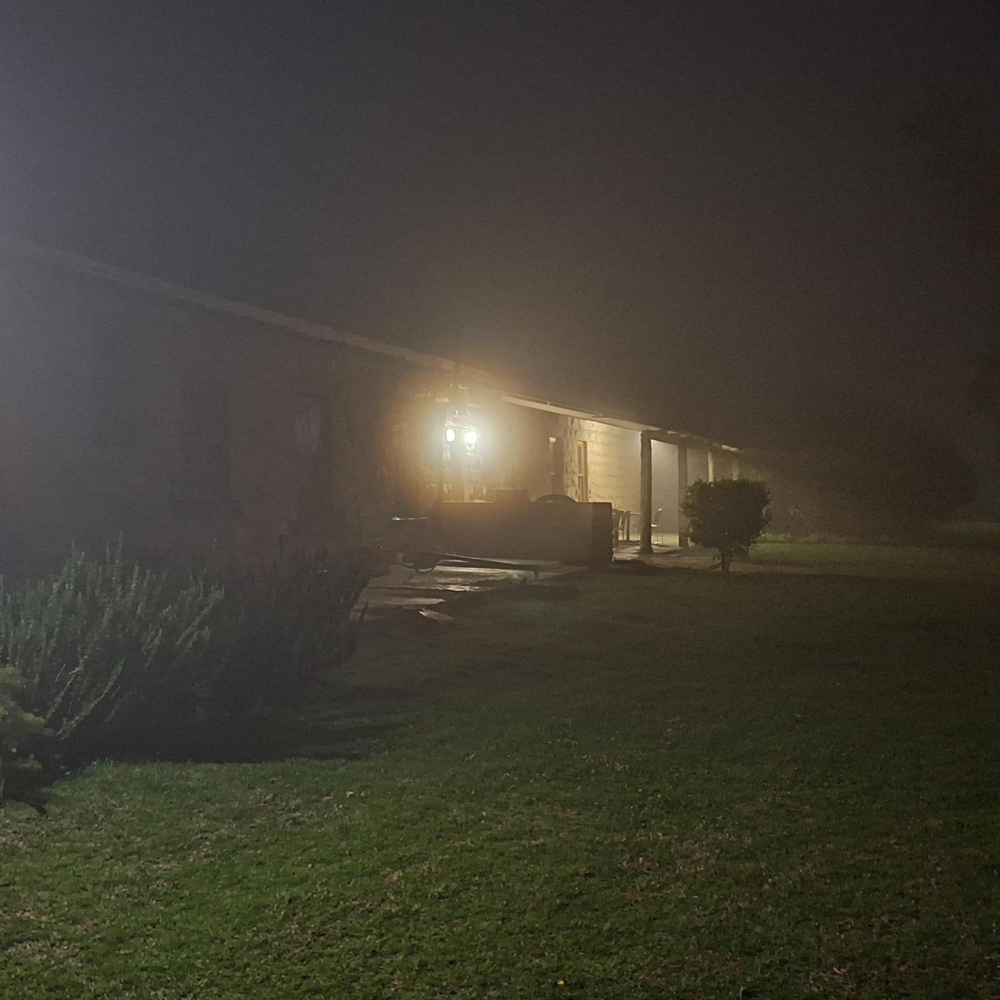 The Border Post, Bed And Breakfast Bergville Buitenkant foto